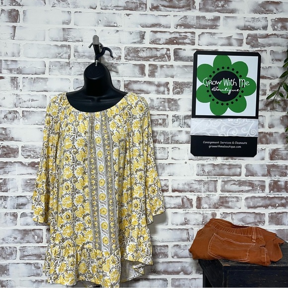 Style & Co. Yellow and White Floral Top 2X - Picture 1 of 6
